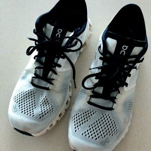 Cloud X Women’s training shoes size 9.5
